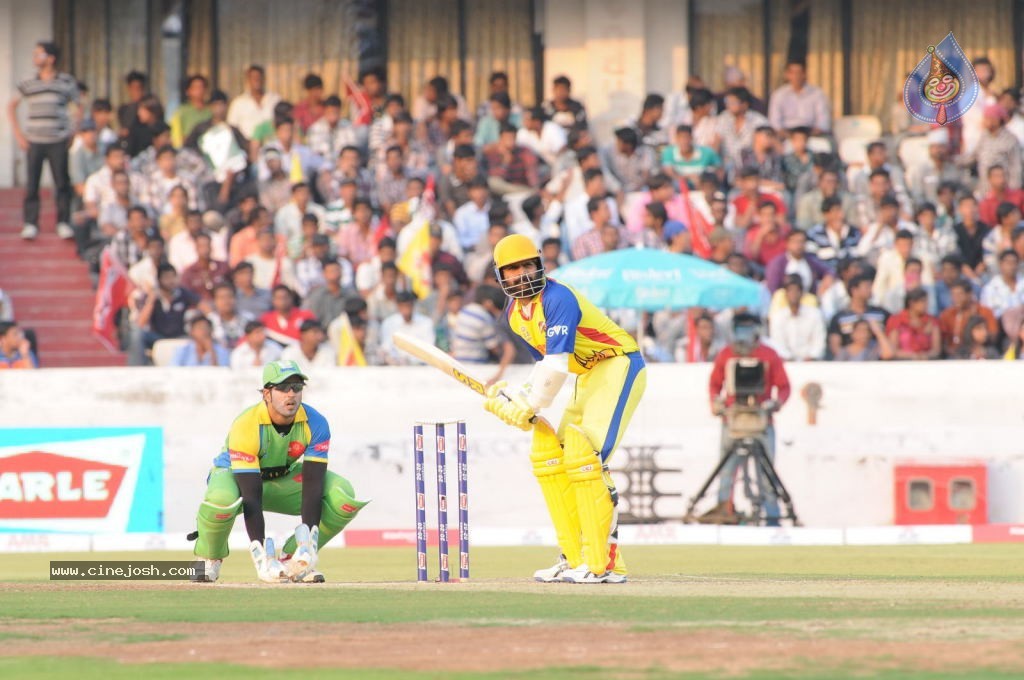 Chennai Rhinos Vs Kerala Strikers Match Photos 04 - 25 / 43 photos