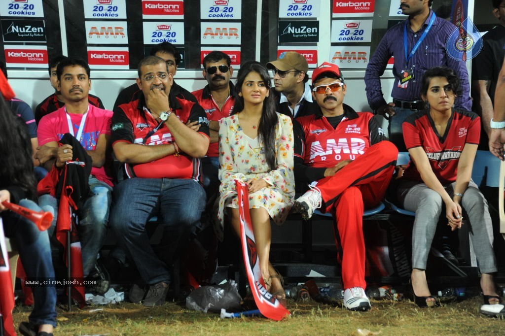 Telugu Warriors VS Chennai Rhinos Semi Final Match 01 - 22 / 72 photos