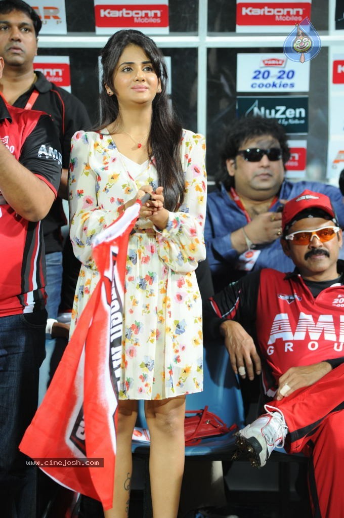 Telugu Warriors VS Chennai Rhinos Semi Final Match 01 - 71 / 72 photos