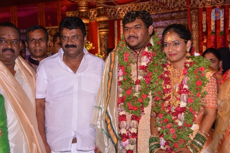 Chinna Srisailam Yadav Daughter Vanaja Wedding Photos - 70 / 83 photos