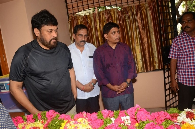 Chiranjeevi And Allu Aravind Has Paid Tribute To Nandagopal - 9 / 21 photos