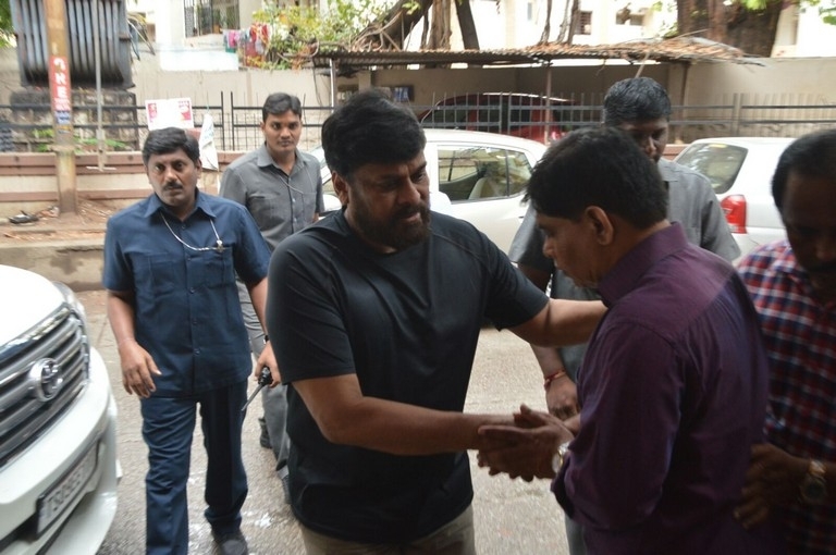 Chiranjeevi And Allu Aravind Has Paid Tribute To Nandagopal - 21 / 21 photos