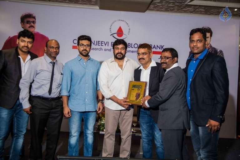 Chiranjeevi and Ram Charan Thanked The Blood Donors - 4 / 21 photos