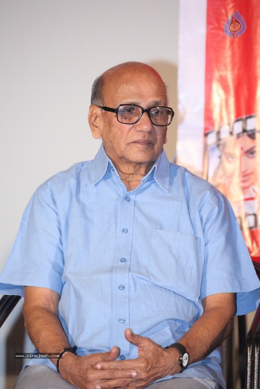 Chiranjeevi at Bapu's Film Festival 2014 - 62 / 304 photos