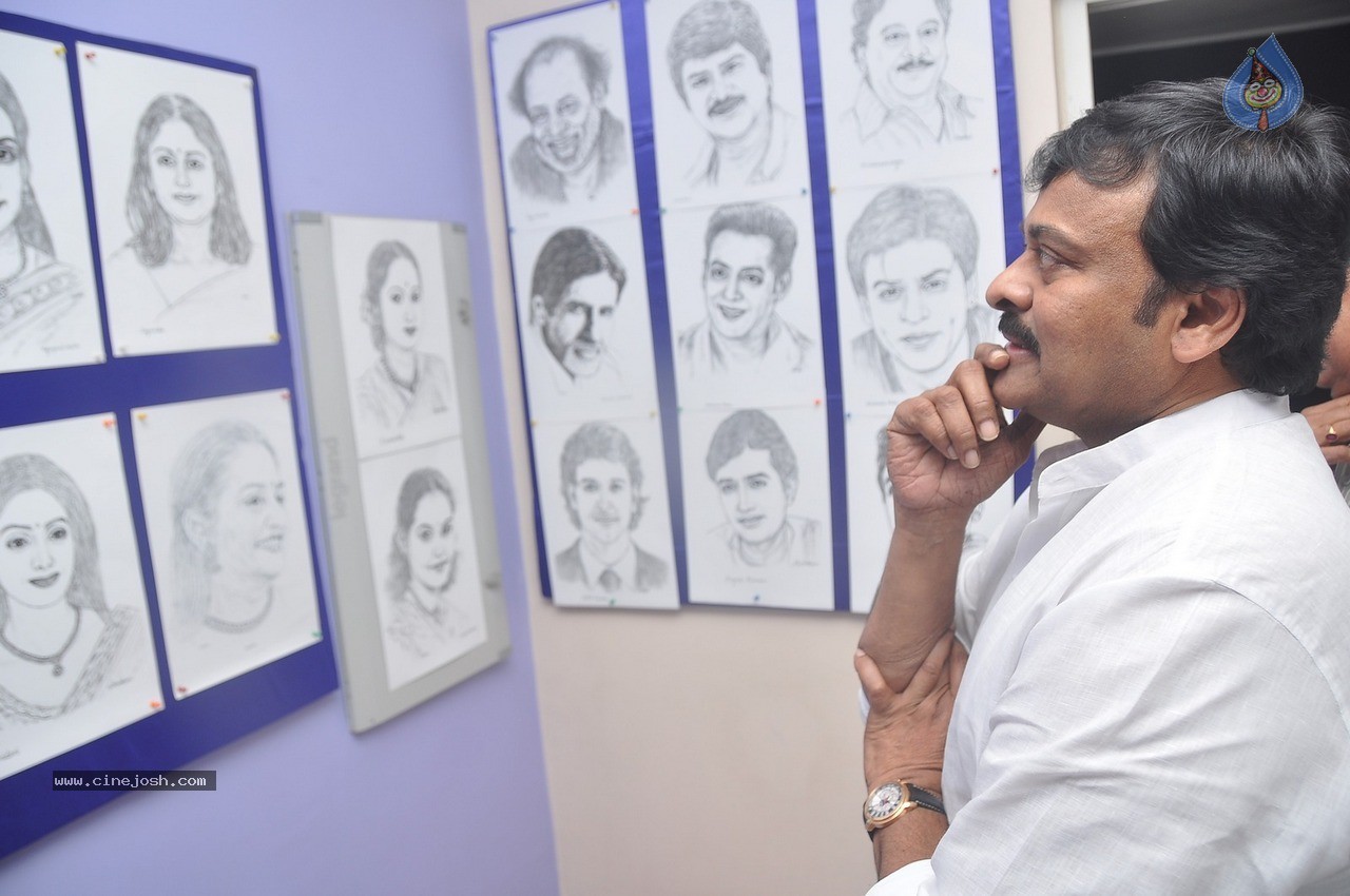 Chiranjeevi at Bapu's Film Festival 2014 - 119 / 304 photos