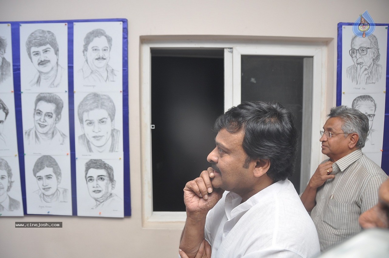 Chiranjeevi at Bapu's Film Festival 2014 - 147 / 304 photos