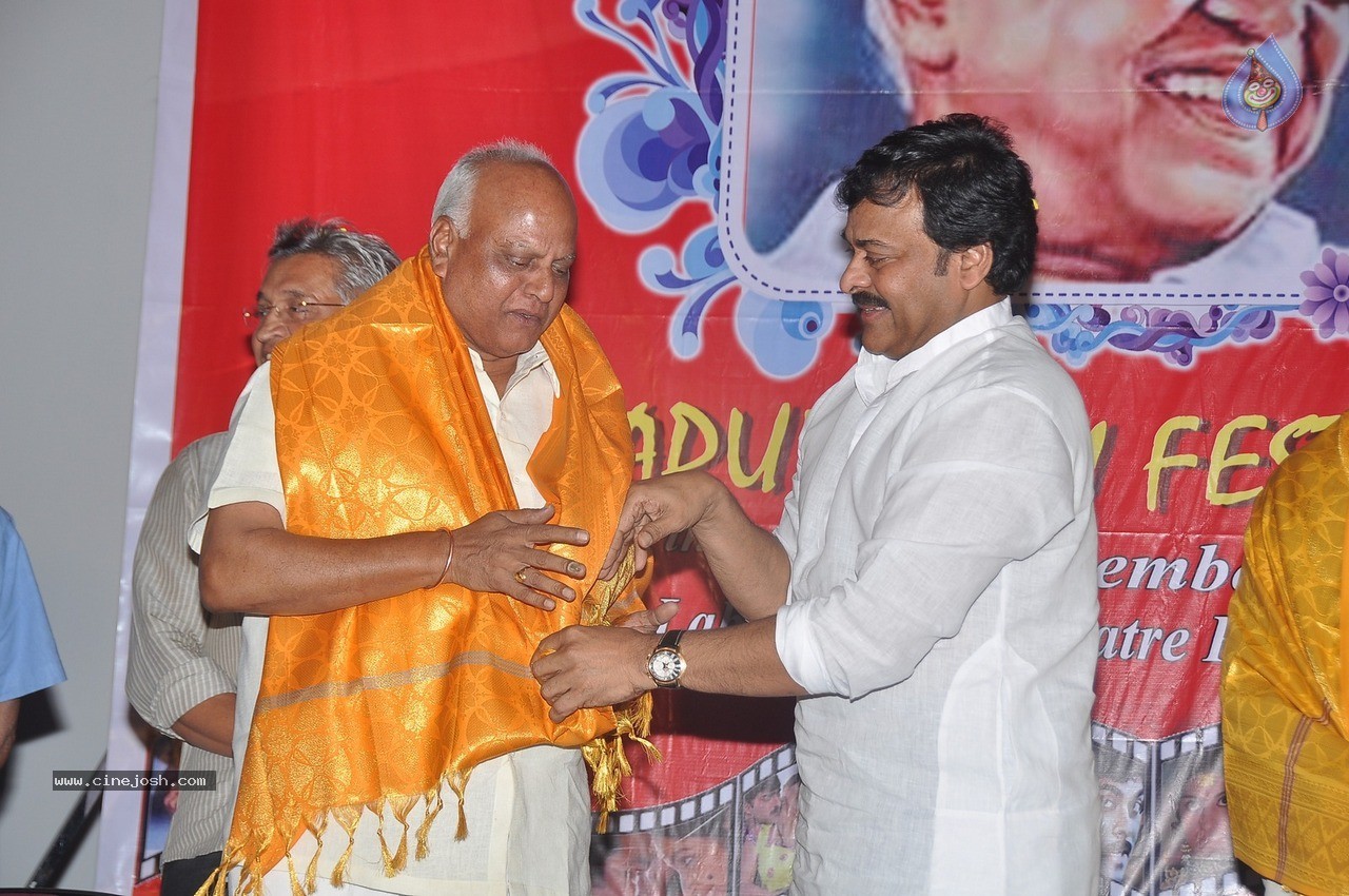 Chiranjeevi at Bapu's Film Festival 2014 - 155 / 304 photos