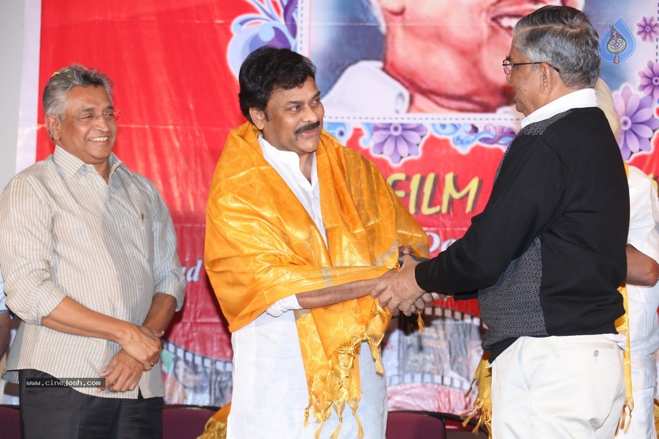 Chiranjeevi at Bapu's Film Festival 2014 - 165 / 304 photos