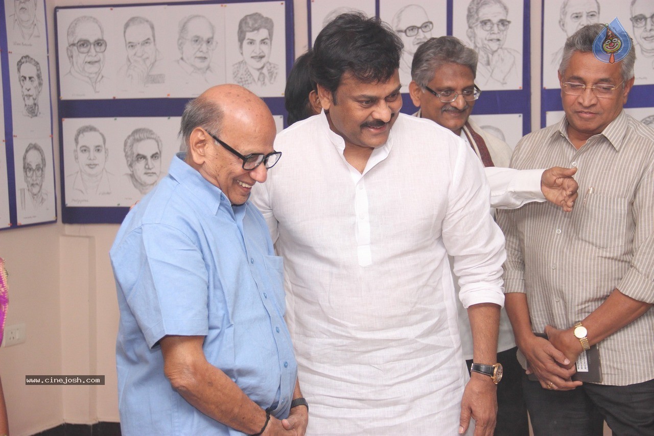 Chiranjeevi at Bapu's Film Festival 2014 - 185 / 304 photos