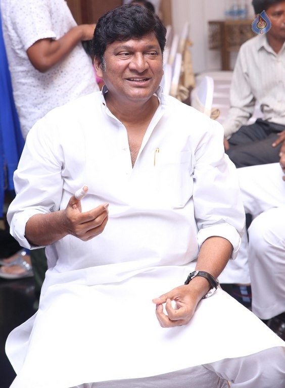 Chiranjeevi at Dr Vijay Dikshit Felicitation - 12 / 23 photos