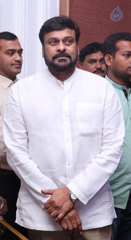 Chiranjeevi at Dr Vijay Dikshit Felicitation - 14 / 23 photos