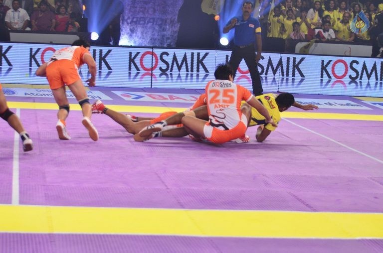 Chiru at PRO Kabaddi Match - 10 / 78 photos