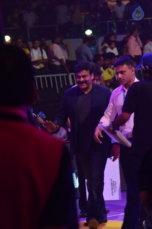 Chiru at PRO Kabaddi Match - 51 / 78 photos