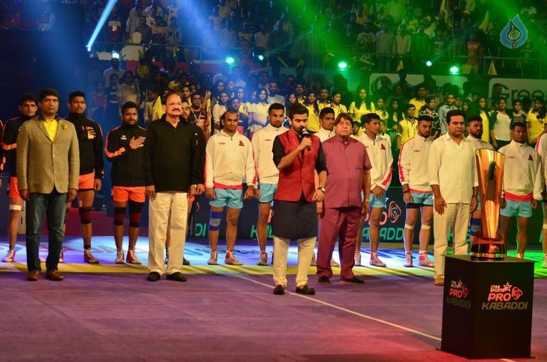 Chiru at PRO Kabaddi Match - 76 / 78 photos