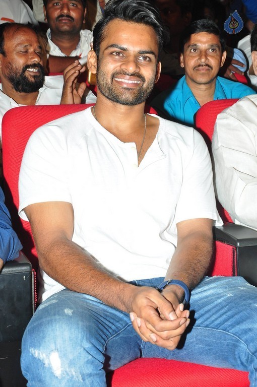 Chiranjeevi Birthday 2016 Celebrations 5 - 18 / 62 photos