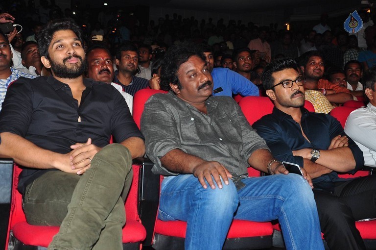 Chiranjeevi Birthday 2016 Celebrations 5 - 27 / 62 photos