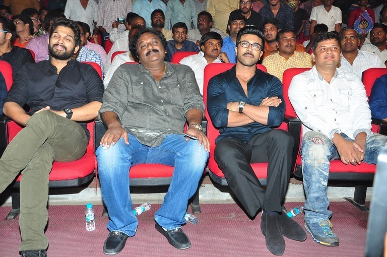 Chiranjeevi Birthday 2016 Celebrations 5 - 35 / 62 photos