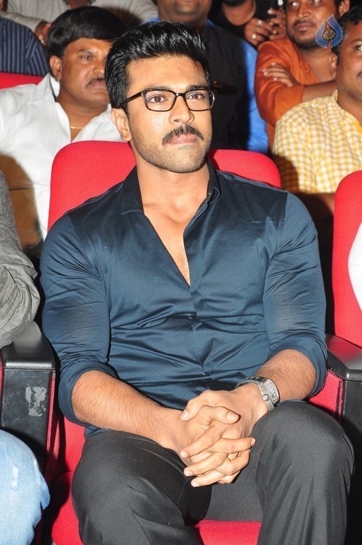 Chiranjeevi Birthday 2016 Celebrations 5 - 39 / 62 photos