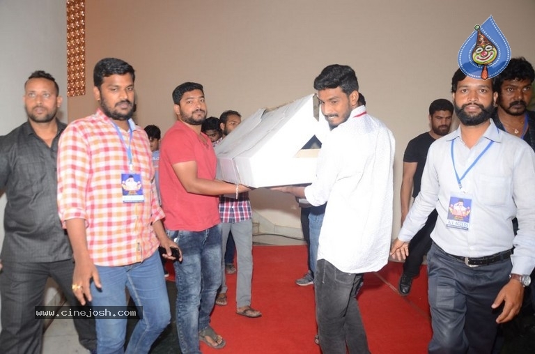 Chiranjeevi Birthday Celebrations at Shilpakala Vedika 01 - 27 / 28 photos