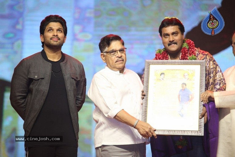 Chiranjeevi Birthday Celebrations at Shilpakala Vedika 02 - 3 / 54 photos