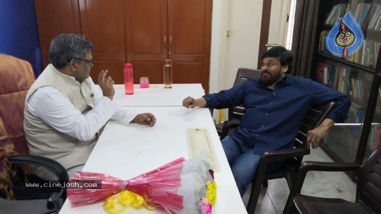 Chiranjeevi Congratulated Sirivennela Seetharama Sastry - 14 / 15 photos