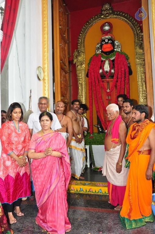 Chiranjeevi Family at Film Nagar Hanuman Temple - 25 / 42 photos