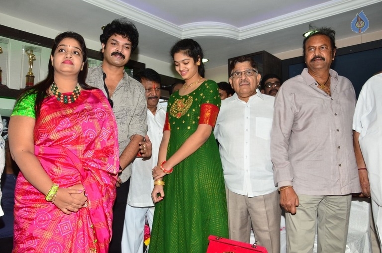 Chiranjeevi, Mohan Babu and Allu Aravind Meets Dasari Narayana Rao - 1 / 73 photos