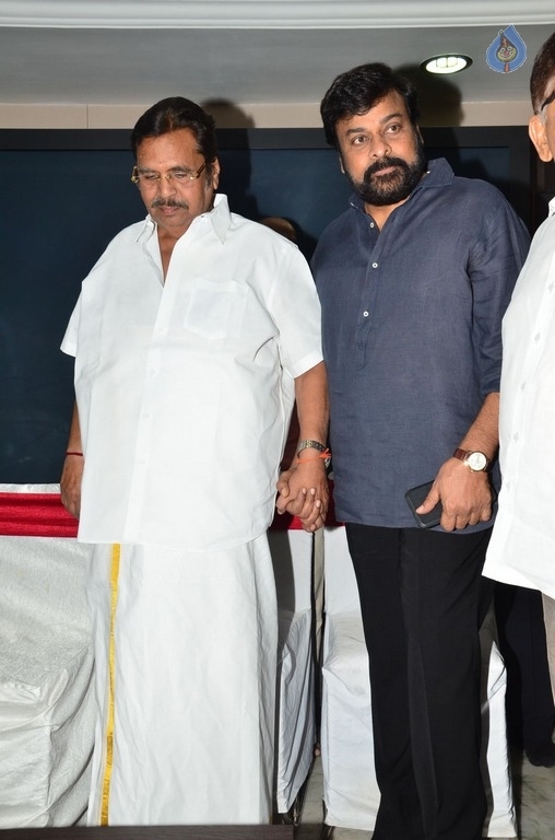 Chiranjeevi, Mohan Babu and Allu Aravind Meets Dasari Narayana Rao - 10 / 73 photos