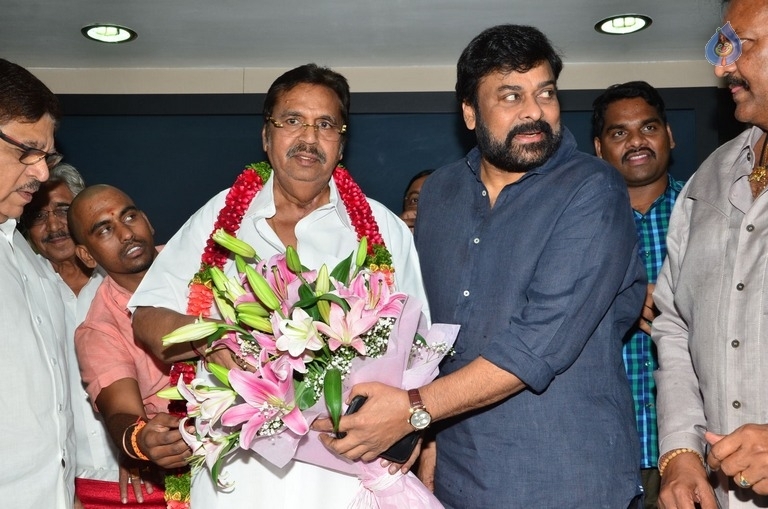 Chiranjeevi, Mohan Babu and Allu Aravind Meets Dasari Narayana Rao - 29 / 73 photos