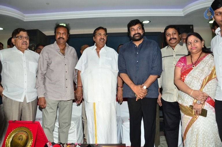Chiranjeevi, Mohan Babu and Allu Aravind Meets Dasari Narayana Rao - 54 / 73 photos