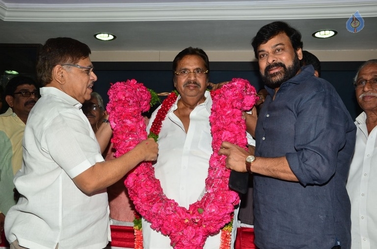 Chiranjeevi, Mohan Babu and Allu Aravind Meets Dasari Narayana Rao - 59 / 73 photos