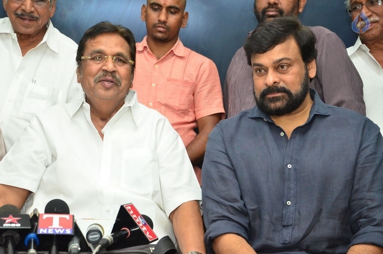 Chiranjeevi, Mohan Babu and Allu Aravind Meets Dasari Narayana Rao - 61 / 73 photos