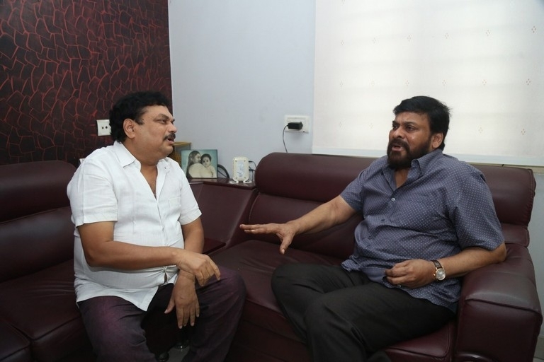 Chiranjeevi Pays Tribute To B Jaya - 18 / 21 photos