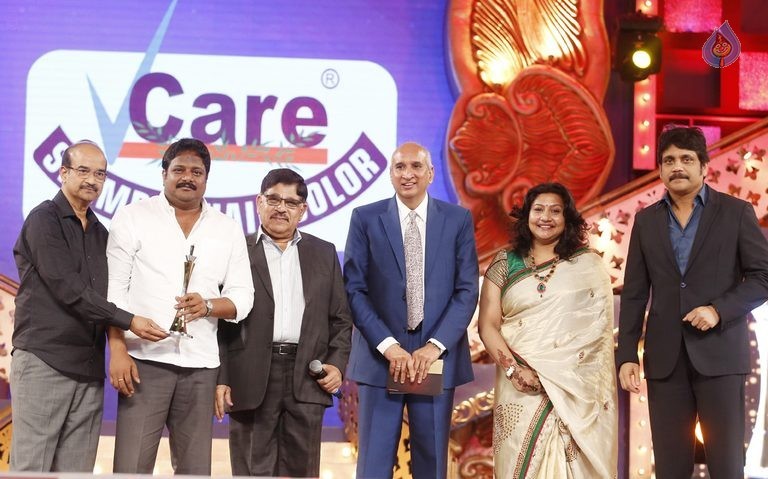 CineMAA awards 2015 Red Carpet - 39 / 89 photos