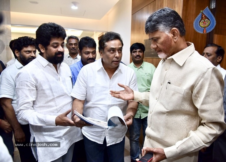 CM Chandra Babu Naidu  Appreciates Manam Saitam - 4 / 5 photos