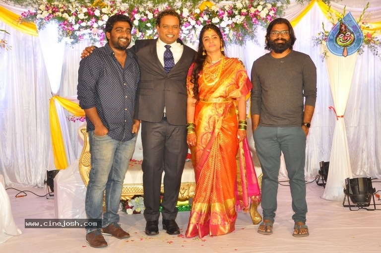 Comedian Harish Wedding Reception Photos - 25 / 29 photos