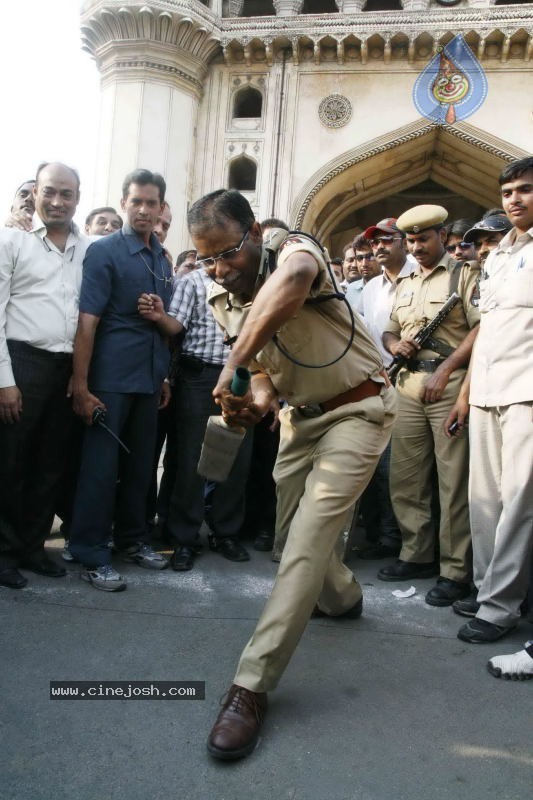 Commissioner AK . Khan Plays Cricket in Old City  - 8 / 58 photos