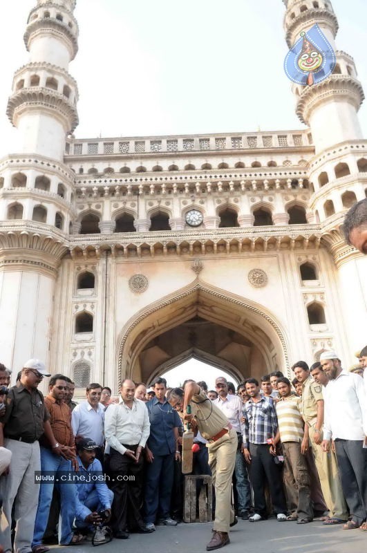 Commissioner AK . Khan Plays Cricket in Old City  - 57 / 58 photos