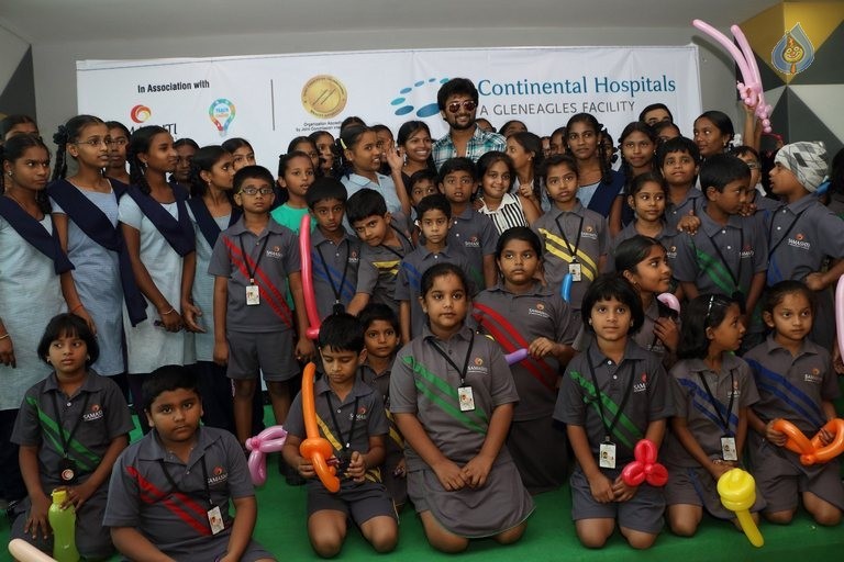 Continental Children Paintathon Event - 29 / 34 photos