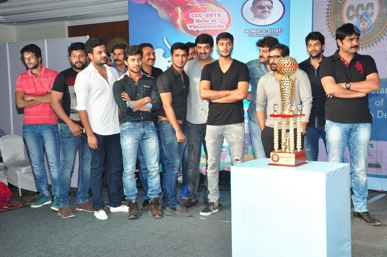 Crescent Cricket Cup 2015 Curtain Raiser Event - 34 / 49 photos