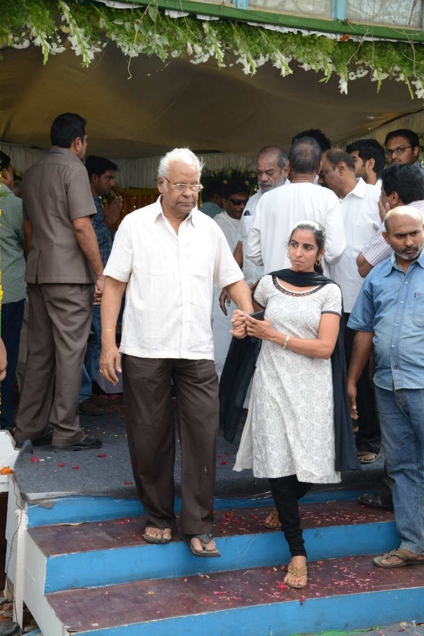 D Ramanaidu Anthima Yatra 01 - 28 / 171 photos