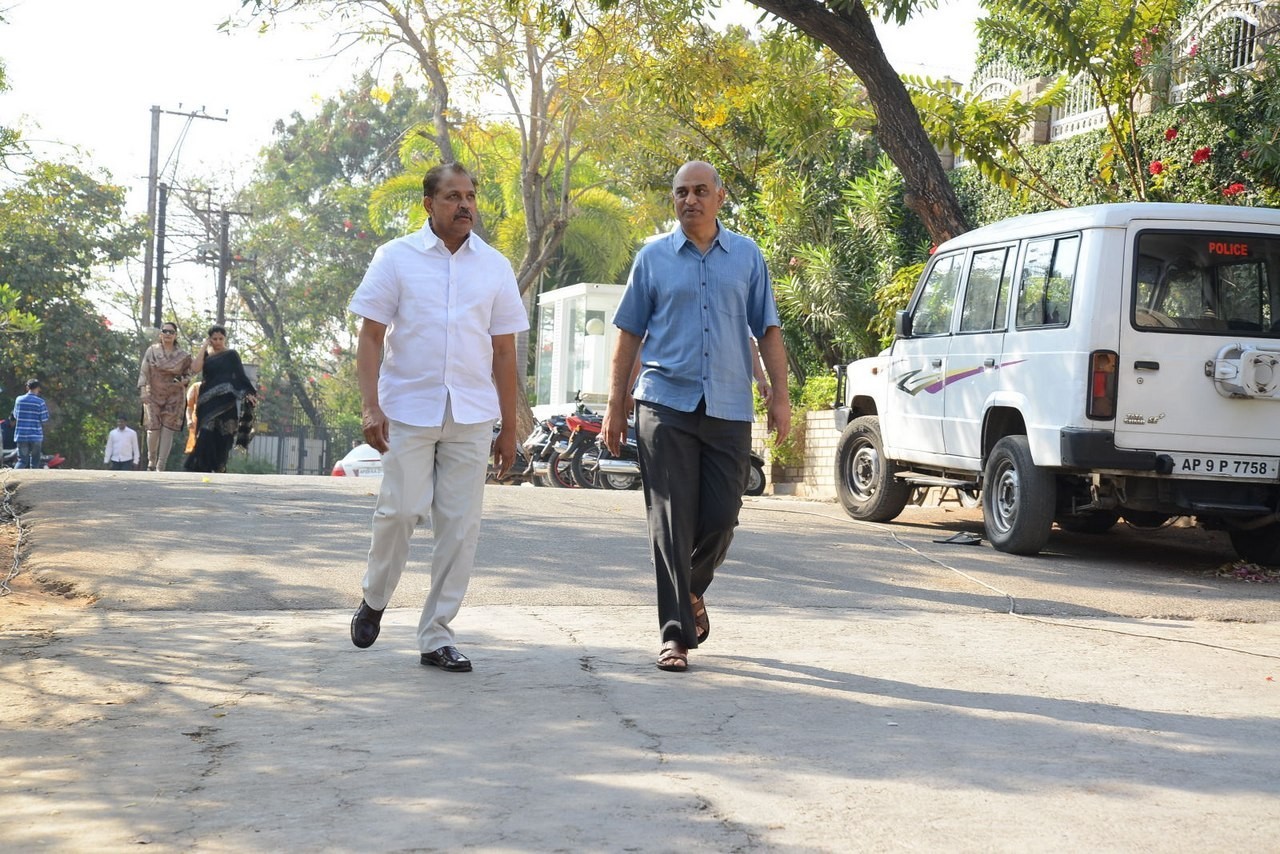 D Ramanaidu Anthima Yatra 01 - 32 / 171 photos