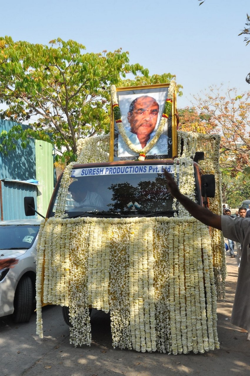 D Ramanaidu Anthima Yatra 01 - 61 / 171 photos