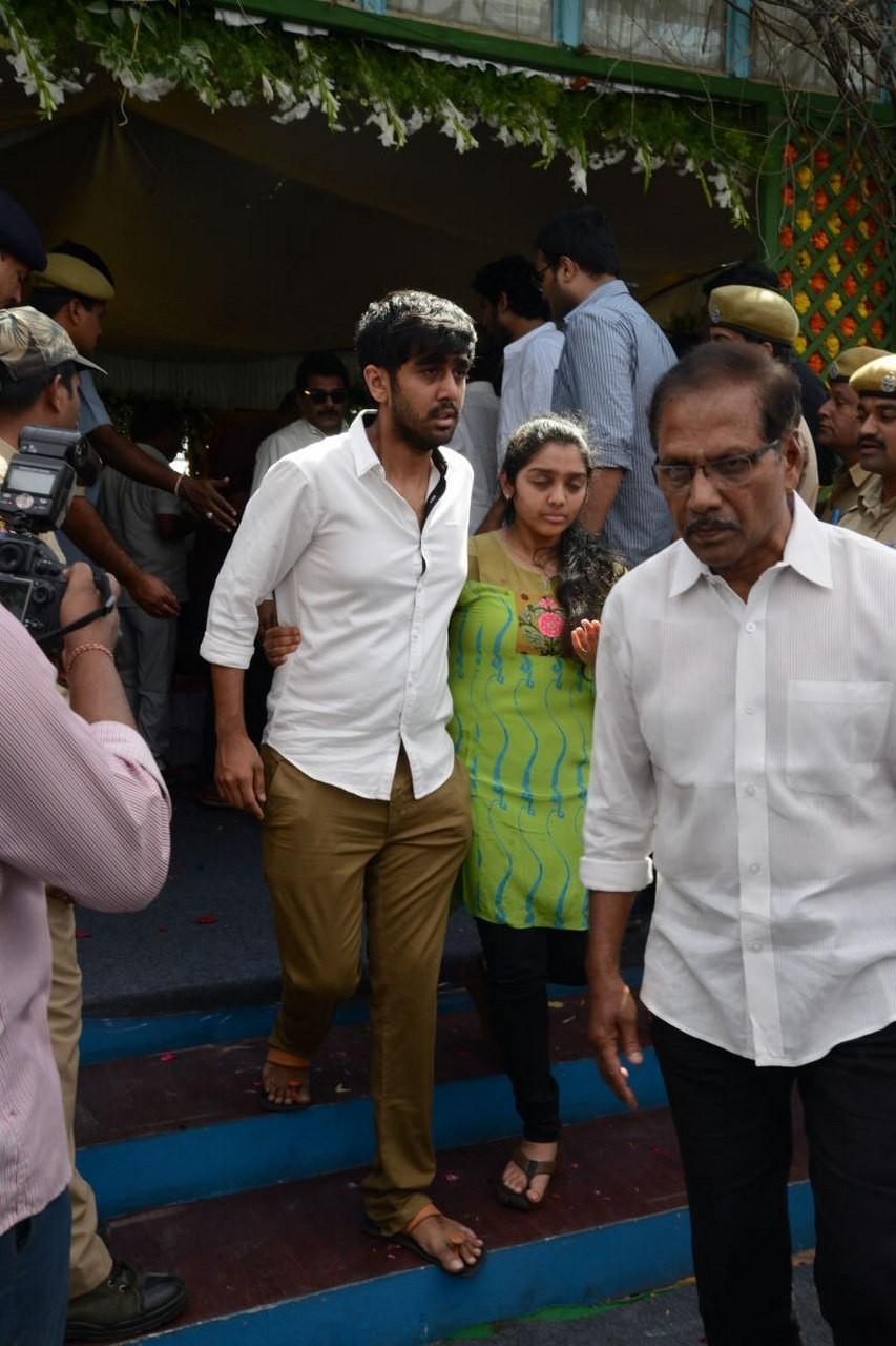 D Ramanaidu Anthima Yatra 01 - 109 / 171 photos