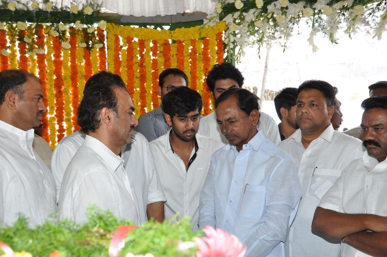 D Ramanaidu Anthima Yatra 01 - 115 / 171 photos