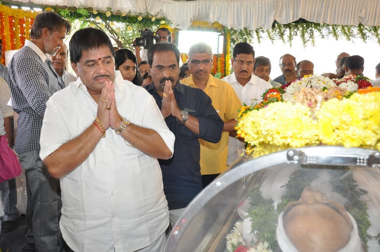 D Ramanaidu Anthima Yatra 01 - 131 / 171 photos