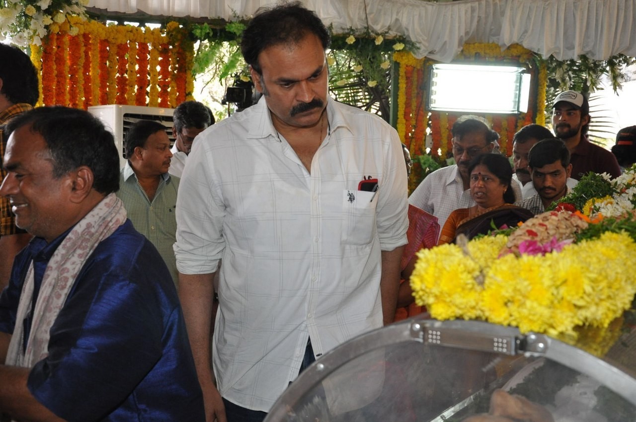 D Ramanaidu Anthima Yatra 01 - 155 / 171 photos