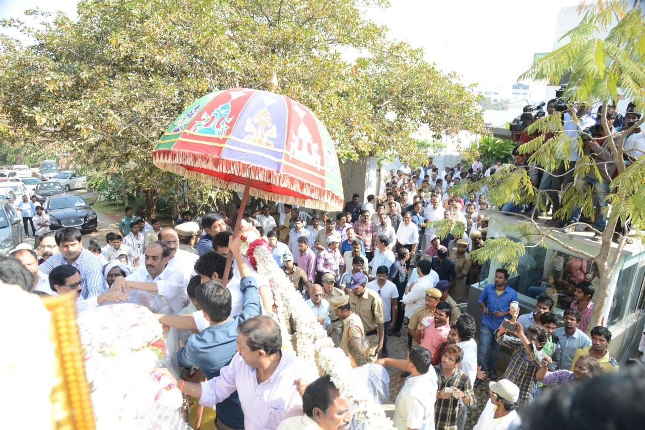 D Ramanaidu Anthima Yatra 02 - 12 / 171 photos