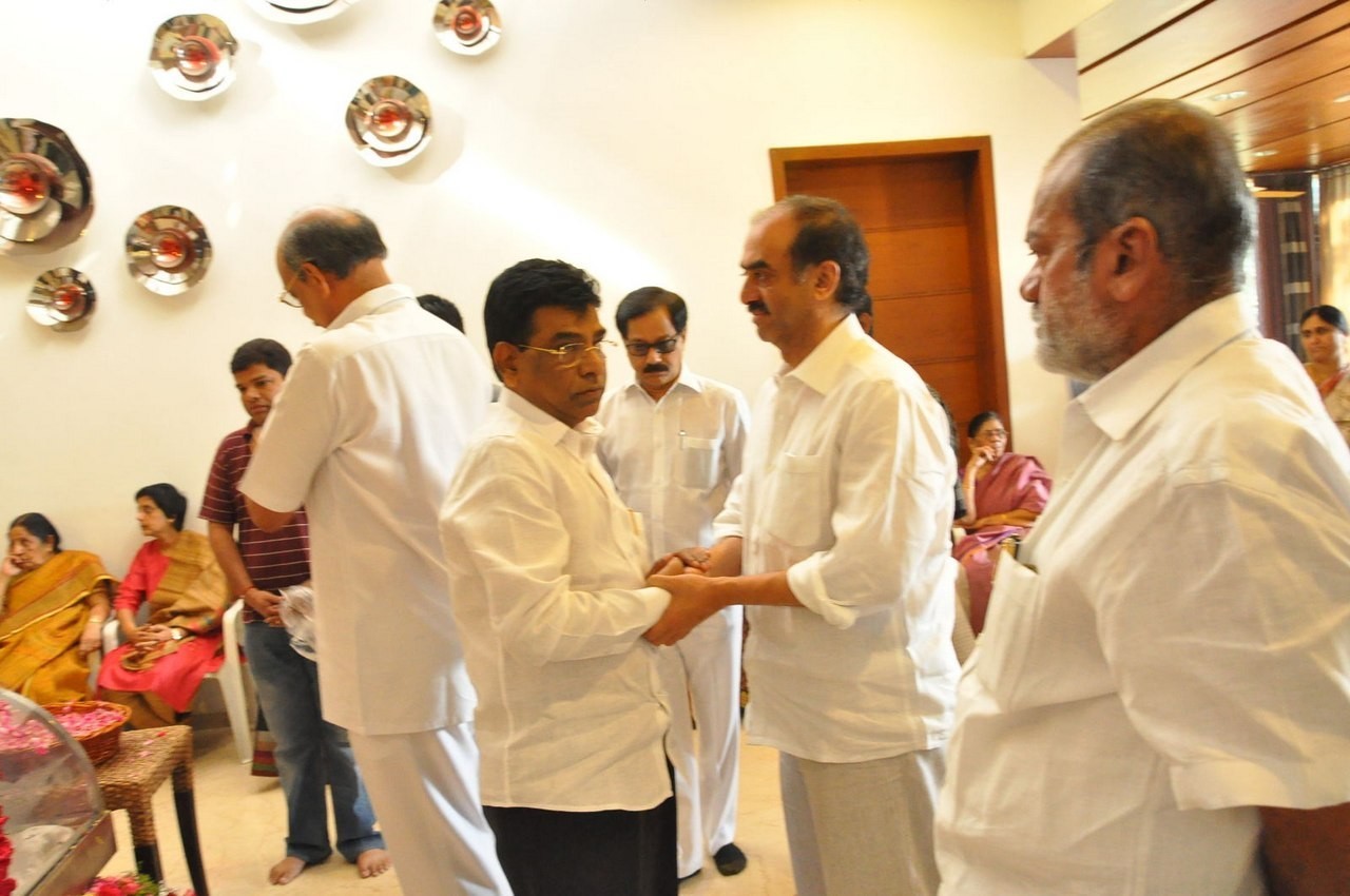 D Ramanaidu Anthima Yatra 02 - 91 / 171 photos