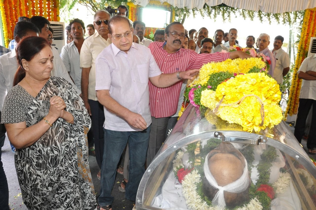 D Ramanaidu Anthima Yatra 03 - 19 / 282 photos